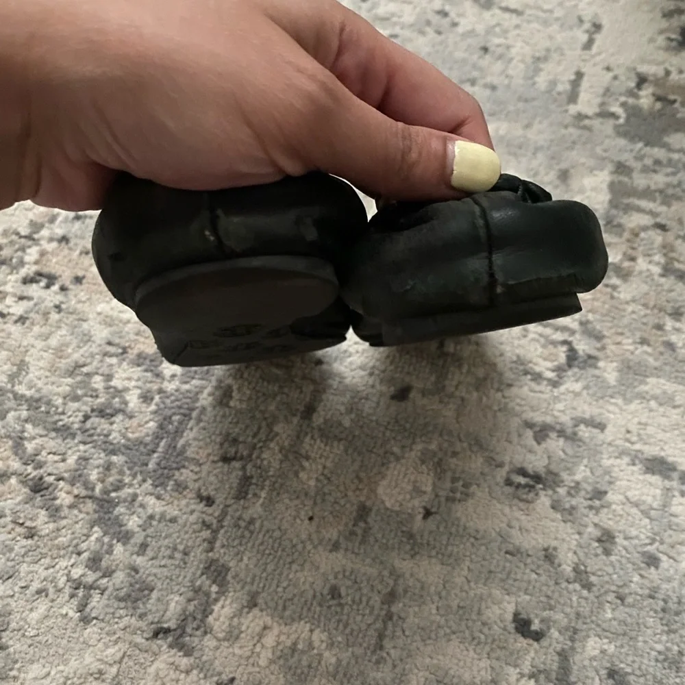 Black Tory Burch revas! - Picture 3 of 4